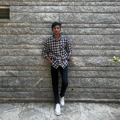 shakthin21's profile picture. 