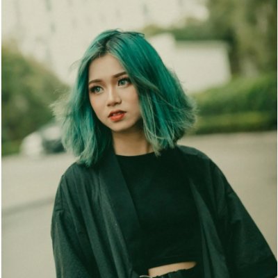 EbruYumak1's profile picture. LS8SRX22