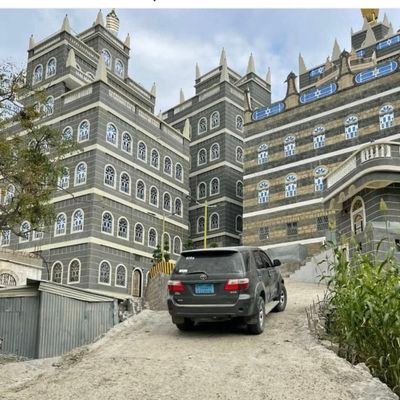 mr_aljaldy's profile picture. الطيب يبقى والمراجل لها صرح 
والدين رأس المال مهما يقولون
تدري وش اللي يجرح رجل
جلس والناس راحو يصلون