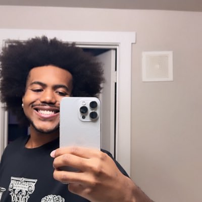 treyistbe's profile picture. #LLA #LL14 🕊