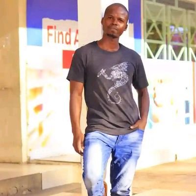 Football player
@Arsenal die hard fan:
Lover of classics
Country Boy👊