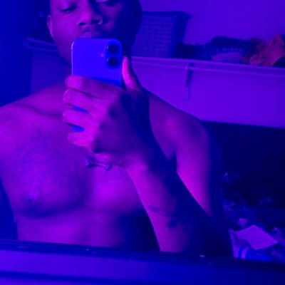 don’t mind me, I just be watching yall😭😏