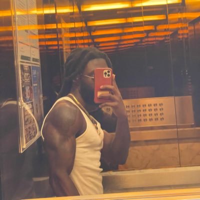 BigUpBigUp_'s profile picture. The Humble Ones Always Triumph #5L #East$ide