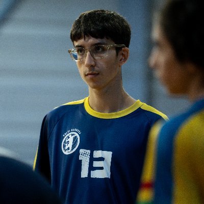 pedrouski1215's profile picture. Jugador de voleibol de 18 años que solo habla de eso