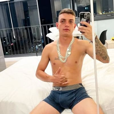 O genro mais famoso do Brasil 😈
Vendo conteúdo chama na dm 💰