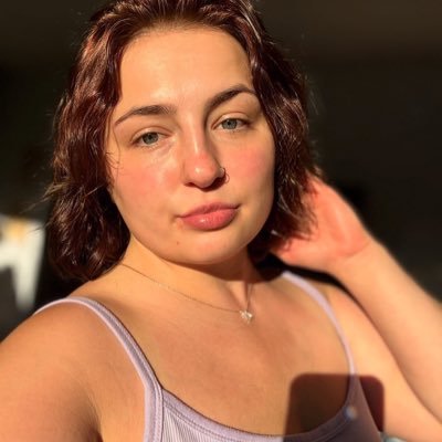 Smiling my way through life, one friendship at a time! I'm Adsila, a warm and welcoming person looking for genuine connections. No drama, just kindness