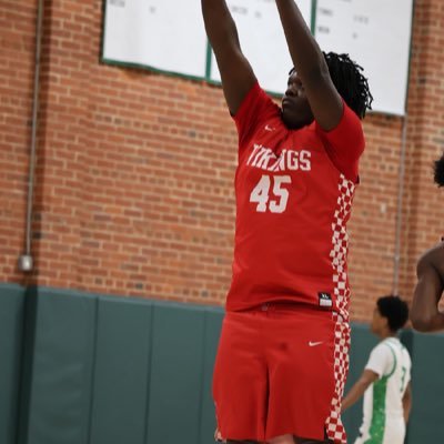 1vonnjr_'s profile picture. 6’0|200 lbs|C/O 2026|3.2 gpa |sg/sf| DE/DT. Thomas jefferson High school misterjavon@gmail.com 804-664-3771