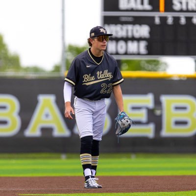 SkylerBernbeck5's profile picture. 2027 Blue Valley HS| 🏈CB|⚾️MIF,CF |5,9|160lbs|3.8 GPA|2nd Team All State Utility |6.78 60 |89 OF 82 INF|98 EV skyler.c.bernbeck@gmail.com 913-957-8676