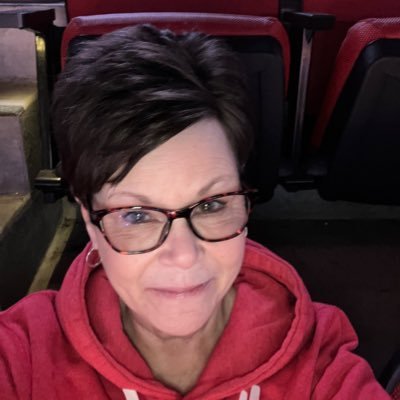 ❤️ “We watching or nah?” RIP Cori. 💔 Louisville Cardinals, San Francisco 49ers and dogs. Unofficial Mom of the Collision Course Crew Tailgate.
