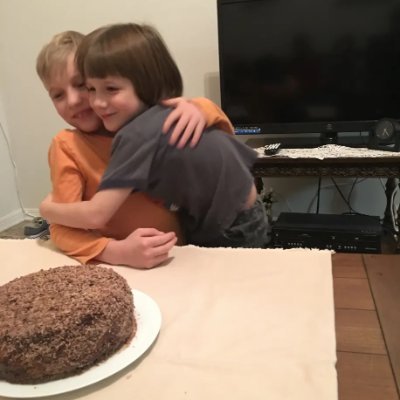 Tatrellee's profile picture. Youtuber: 28K+