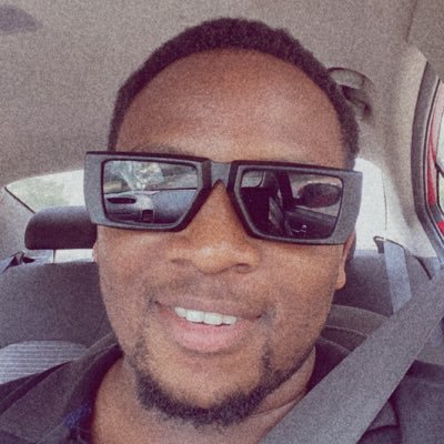 tezsli's profile picture. Milanista at heart.