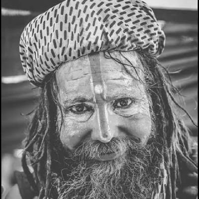 विविधता में एकता का प्रतीक। संस्कृति और इतिहास का संगम।
आत्मा की धड़कन, भावना की गहराई। भारत की सुंदरता, विरासत की कहानी।