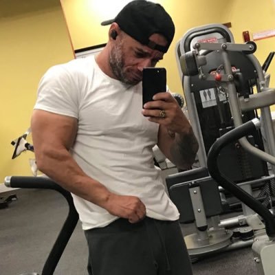 Trimmedballz's profile picture. “ CRAZY “ is often being right too early