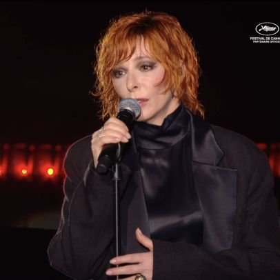 #MyleneFarmer indéfiniment à tout moment à chaque instant