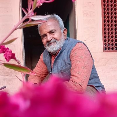 राष्ट्र हित सर्वोपरी,सेक्युलर दूर रहें,मेरी पोस्टें काल्पनिक है किसी व्यक्तिगत,धर्म पंथ मजहब पर नहीँ है, #हर_हर_महादेव 🔱 #जय_परशुराम 🔱
#जय_श्री_राम 🚩