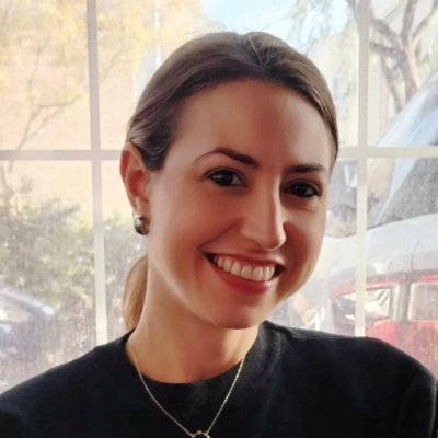 MCarmenandres's profile picture. Politóloga y periodista por formación y vocación. Valenciana de corazón.