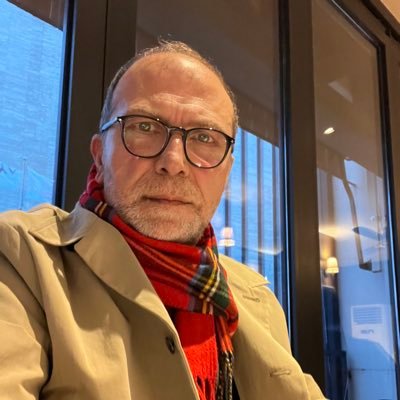 Haliln's profile picture. Bilgi Üniversitesi İletişim Fakültesi öğretim üyesi, İstanbul İletişim Enstitüsü kurucusu. Yazılanlar kişisel görüştür, kurumları bağlamaz. RT onay değildir.