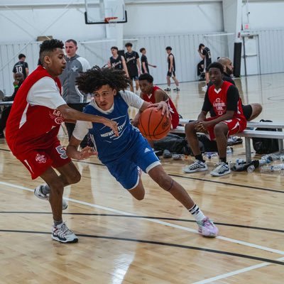 Troy High School(OH)(2028)(GPA 3.0) Combo Guard 6' 2 AAU Club @MidwestBBClub 15U(Prep Hoops Circuit)(Insta@malakyihall22)(TikTok@kyihall12)