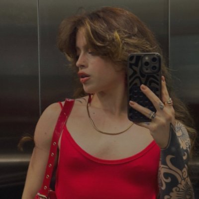 CarWissp's profile picture. 21y | Pisces
Burgers & bikes are my vibe 🍔