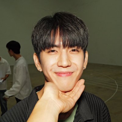 linenflufff's profile picture. Panggil aja Li/Nen || harusnya sih akun nyampah au