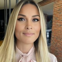 Lara Vera Türker (@laraveraturker) Twitter profile photo