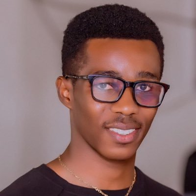 Son of Hope 🇷🇼🇫🇷 Journalism & Education 🎙️is my dean #Dove