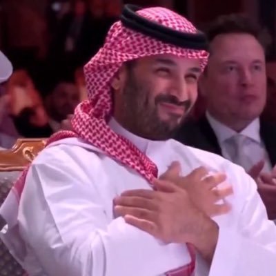 اعلامي صريح طموح. صوت ذوي الاعاقه مخرج كاتب و محب لتطوير الذات ولكل جديد صاحب اول مؤسسة بقيادة ذوي إعاقه ومختلفه. #إصرار_كيان مولود في اليوم العالمي للسعاده