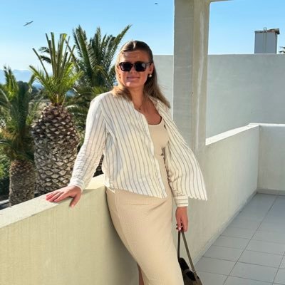 KlingJulia's profile picture. Utflyttad Oskarshamnare i Stockholm. Leg. sjuksköterska. Laget i hjärtat är IK Oskarshamn.