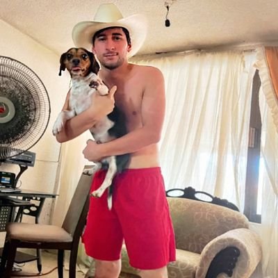 Carlos_98GM's profile picture. 🎤Que pena que no sea {payaso} de la Rusia, señor... que pena no ser 🇷🇺 hoy hoy🎼🎶