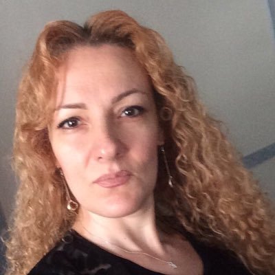 Muge_Asln's profile picture. Her şey düzelecek diye bekliyorsun ama ömür de geçiyor… "Her yerde tek bir adalet ilkesi vardır: Güçlünün çıkarı." ✍️ Platon