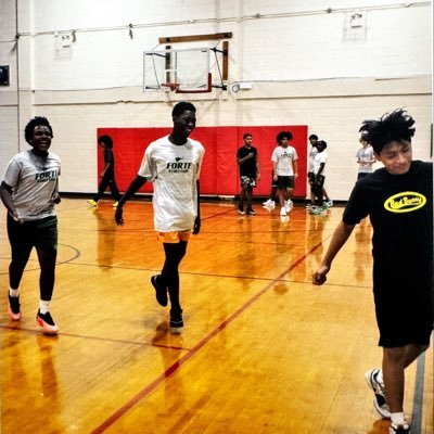 6’0 Guard • 165Ibs • C/O ‘28 • Forte Preparatory High School • 3.0 GPA • Personal Instagram @m_getsjiggy