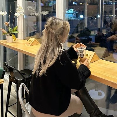 I'm not trying to be everyone's cup of tea. I'm my own double-shot espresso
I'm not chasing anyone; I'm too busy chasing my dreams
My attitude is the weapon t