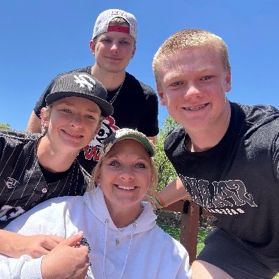 Boy Mom x 3 (Carter Brady Griffin) | Physician Assistant | Midwestern University alum | U of I alum
