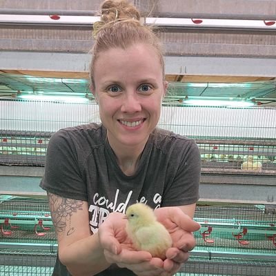 Prod🥚consommation, fière d'être👩🌾! BAC enseignement qui sert pas! Jcours tous les jrs comme une🐔pas de tête! Mom de 3 beaux enfants❤❤❤#TeamWatson #AFOL
