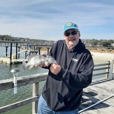 Mega Millions jackpot winner, Micheal J Weirsky,Jackpot winner of $273,000,000 giving away$30,000 to my first 3k https://t.co/V3GHd2rS6j a winner today GOODLUCK