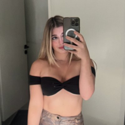 Cancer♋
Event planner & festival lover 🎉
Florida’s wild but I’m worse. scroll if you can handle it
ITS A FREE LINK BABYY