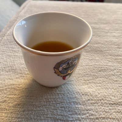 w_uvx's profile picture. .