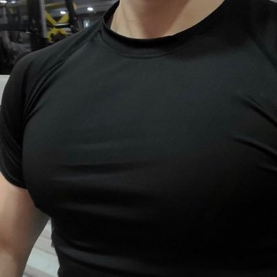 onlycris's profile picture. 