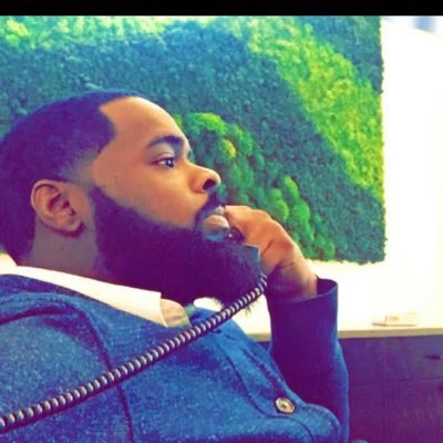 Civil Rights Leader of the HNIC. Took the slave route to financial freedom. My momma black & my daddy black as hell. #teammixed IG: Mr_ogGodiva Snap:Mr_godiva.
