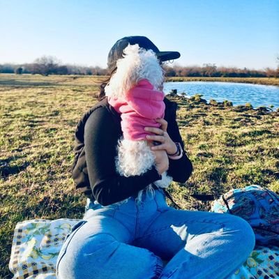 MairaNiz99's profile picture. 