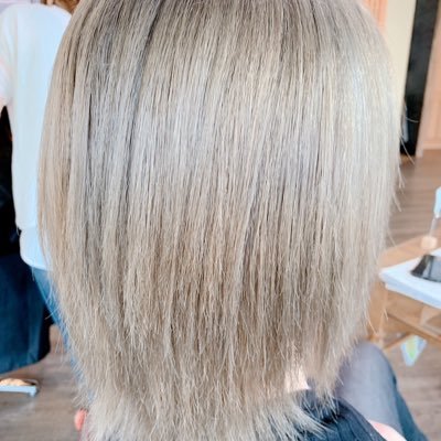 Ly000029's profile picture. り