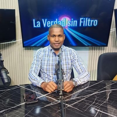 Miembro del PLD, Presidente C.I, Secretario de Comunicaciones PLD Hato Mayor.