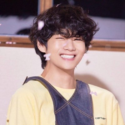 filterie_'s profile picture. ♡ᵎ #𝐁𝐀𝐍𝐆𝐓𝐀𝐍 :: 𝘮𝘢𝘬𝘦𝘴 𝘮𝘦 𝘩𝘢𝘱𝘱𝘺 𝘦𝘷𝘦𝘳𝘺𝘥𝘢𝘺 🏹