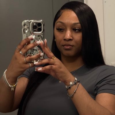 syannetye's profile picture. I like boffum🏳️‍🌈 snap: syanne.t🇨🇻