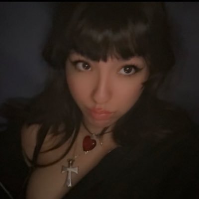 ₊˚⊹ ᰔur pretty lil obsession :3 ⋆ 19! ⋆🇵🇷⋆ nsfw, mdni ⋆ love 2 be spoiled ⋆ cashapp: beldesires ⋆ seller!! ⋆ dm me 4 menu ⋆ taken :)