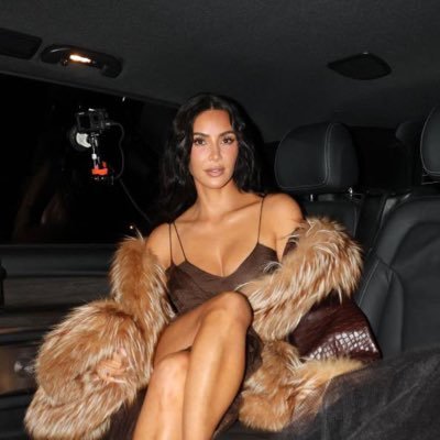 bound2kimk's profile picture. 