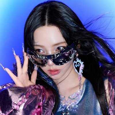 hwiseo832's profile picture. 