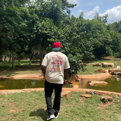 international renowned Artist .Curator. DJ, M.F.A https://t.co/Y0CoNrcY8z .creative director of Gustavo L .featured on @nytimes.email-jeffrey_otoo@yahoo.com.