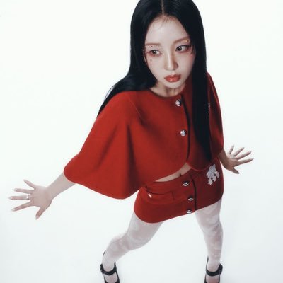 iwalyoons's profile picture. ela + multifandom ☆