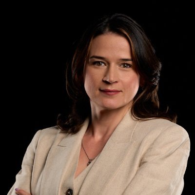 Socia Directora del área de Propiedad Intelectual en Cuadro Legal, docente universitaria, miembro del Insituto Colombiano de Derecho Procesal.